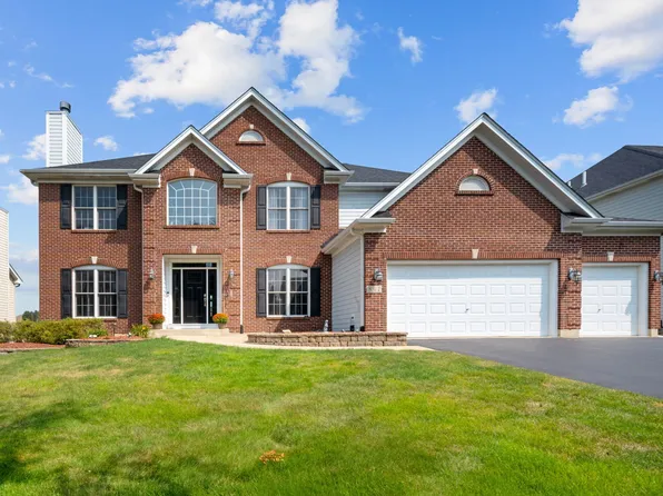 841 Wingfoot Dr, North Aurora, IL 60542