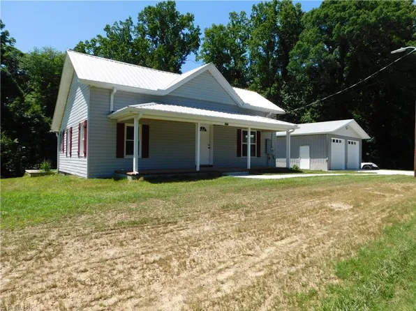 1038 Spainhour Mill Rd, Pinnacle, NC 27043