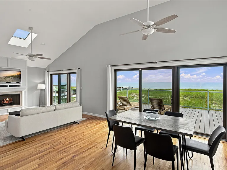 717 Dune Rd — Photo 8