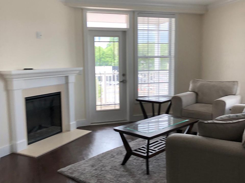 978 Worcester St, Wellesley, MA 02482 Zillow