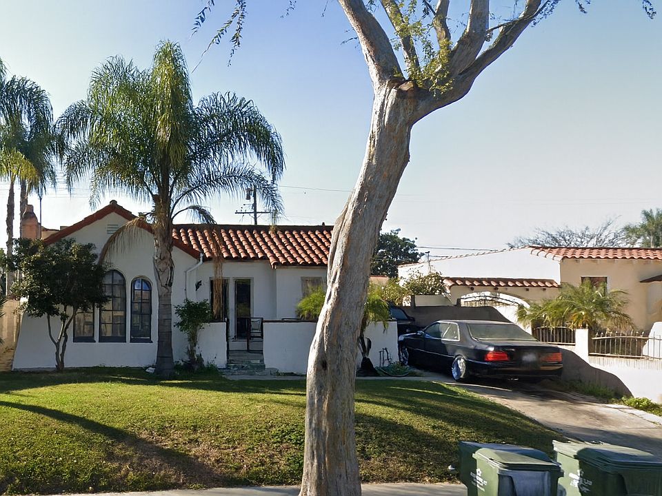 1st image of 2906 W 78th St