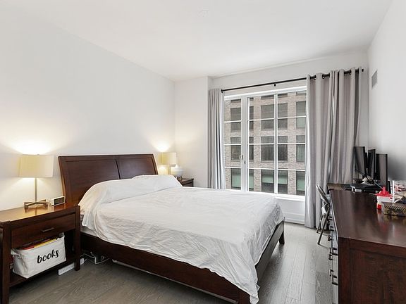 5th image of 70 Charlton St #5E
