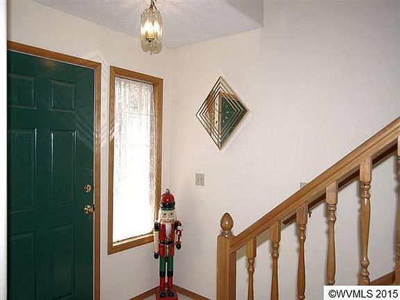 3rd image of 4485 Great Plains Dr NE