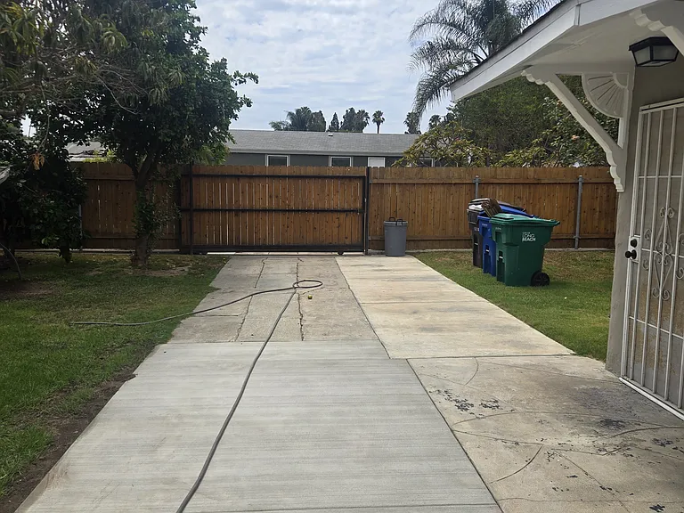 335 E Arbor St — Photo 2