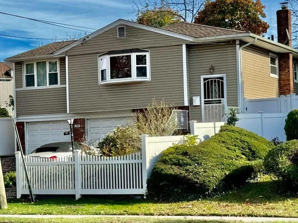 750 Brush Hollow Road, Westbury, NY 11590