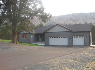 3415 Plum Bush Ct, Klamath Falls, OR 97603