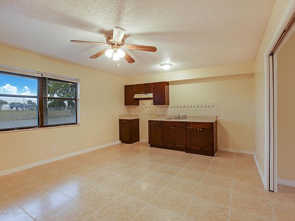 3rd image of 8570 W Mayo Dr APT 26