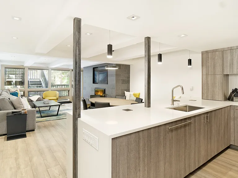 124 W Hyman Ave #2B — Photo 11