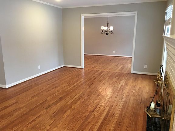 Living room and view to the dining room