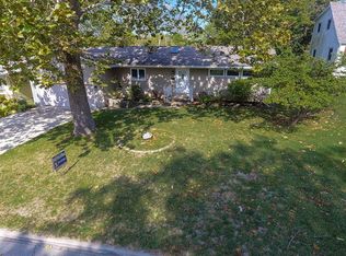 2448 W Florian Ct, Decatur, IL 62526