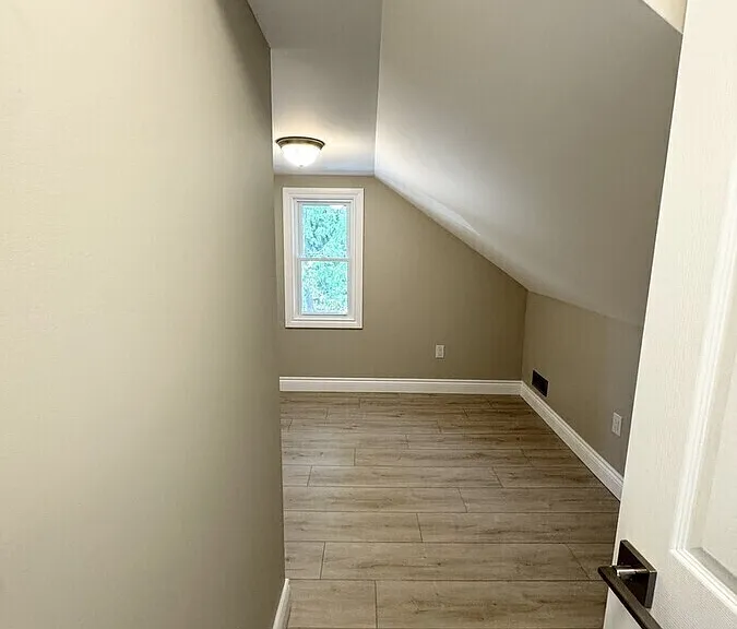 1296 Laurendeau Ave — Photo 44