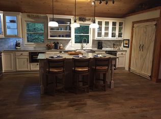 54 Shiloh Ct, Ellijay, GA 30540