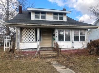 201 E Edgar St, Paris, IL 61944