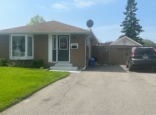 796 Grandview Dr, Oshawa, ON L1H 7W7