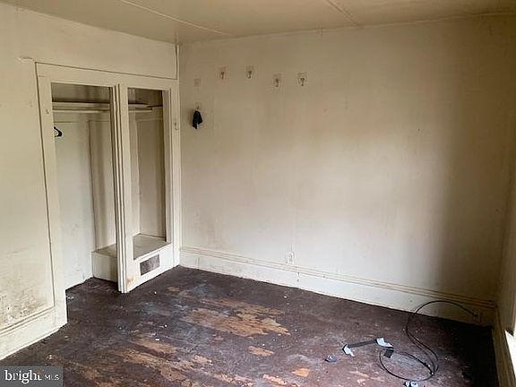 5th image of 1633 Park St