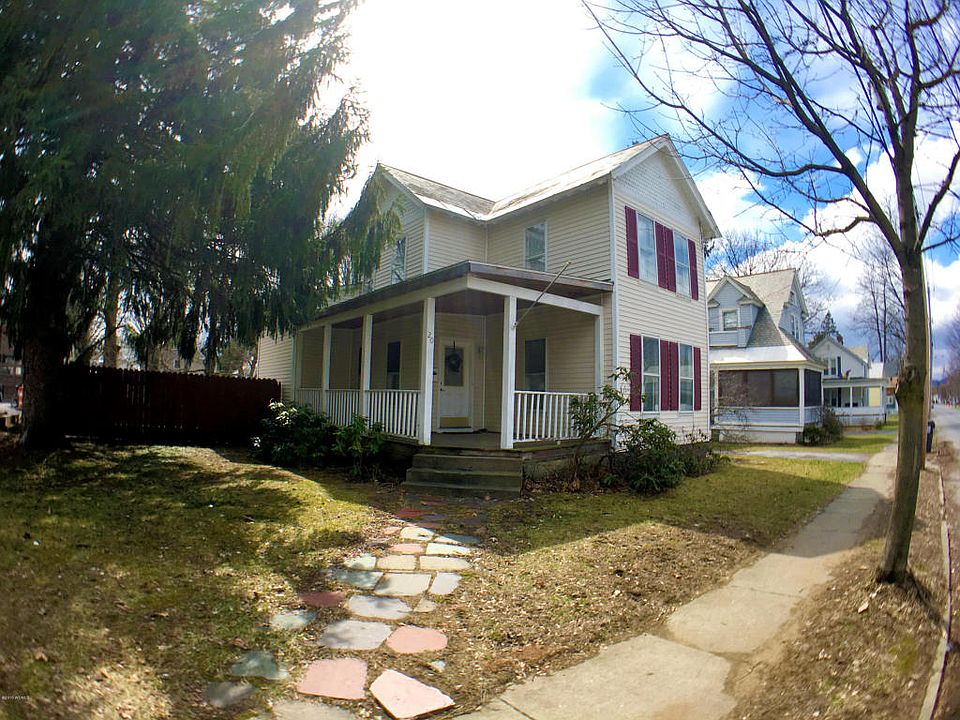 1st image of 20 3rd St