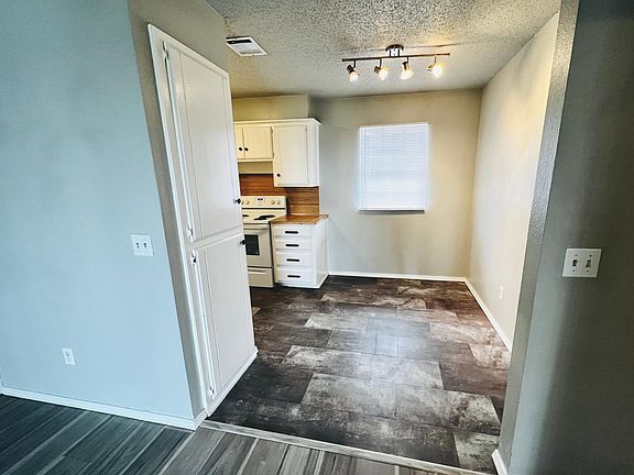 4th image of 2748 NW 57th St APT 7