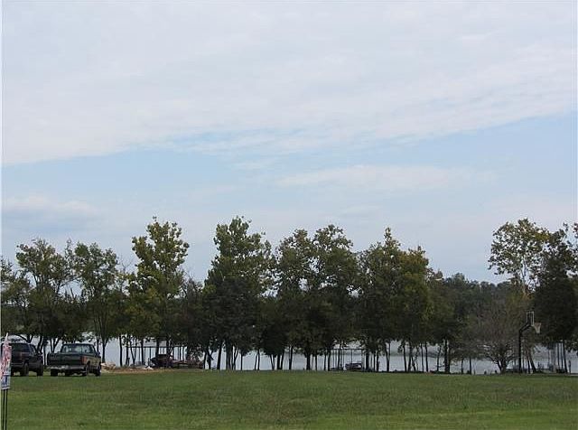 2nd image of 501 Bay Point Dr