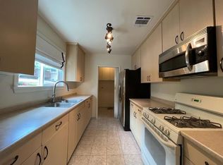 3852 Aloha St #2, Los Angeles, CA 90027