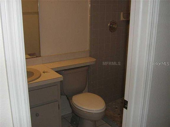 5th image of 950 Millenbeck Ave