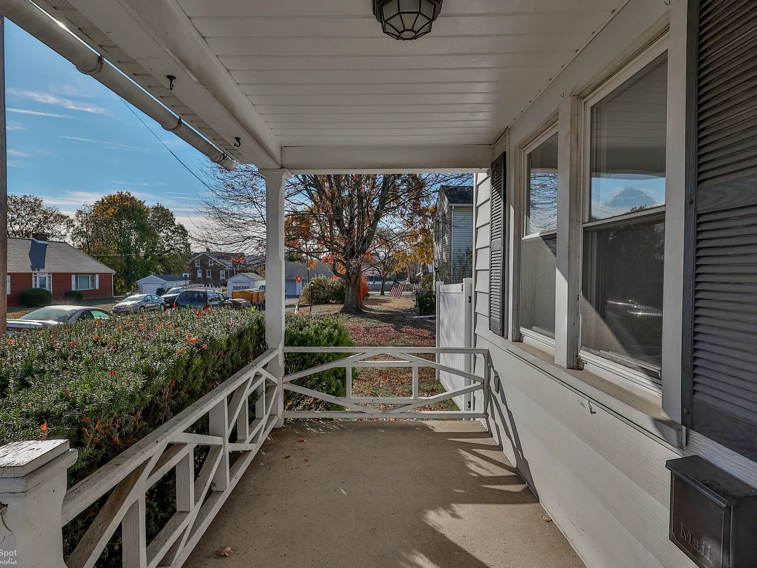 3 bed, 1314 sqft, $2,345 — Photo 4