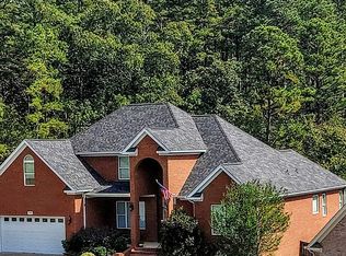 13700 Foxfield Ln, Little Rock, AR 72211