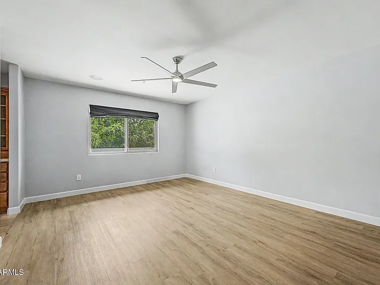 2311 E Colter St — Photo 29