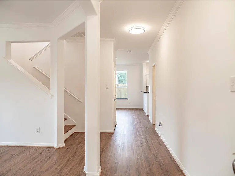 16327 Woma Ct — Photo 28