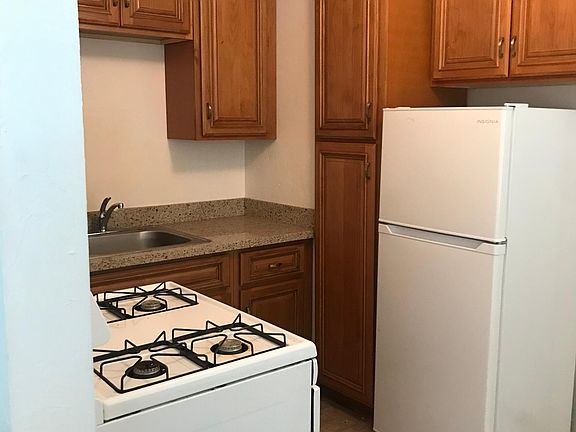 2nd image of 26 S Morrison Ave APT 1