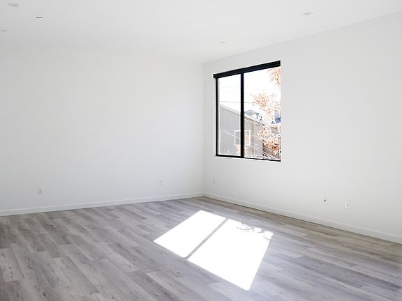 2nd image of 3767 Bancroft St APT 4
