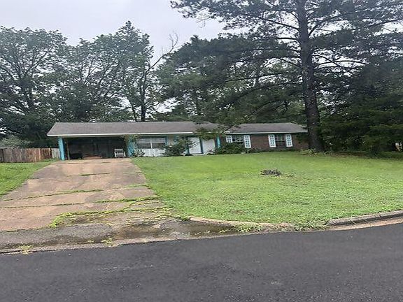 2nd image of 565 Sunny Orchard Ln