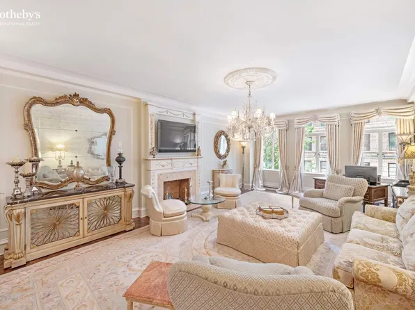 211 Central Park West image 12 of 12