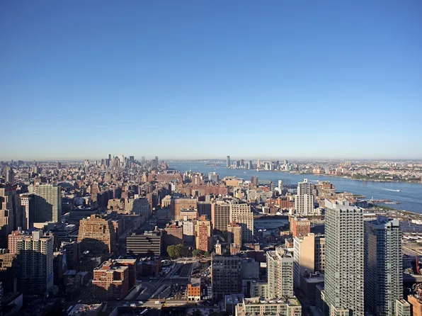 450 West 42nd Street image 21 of 21