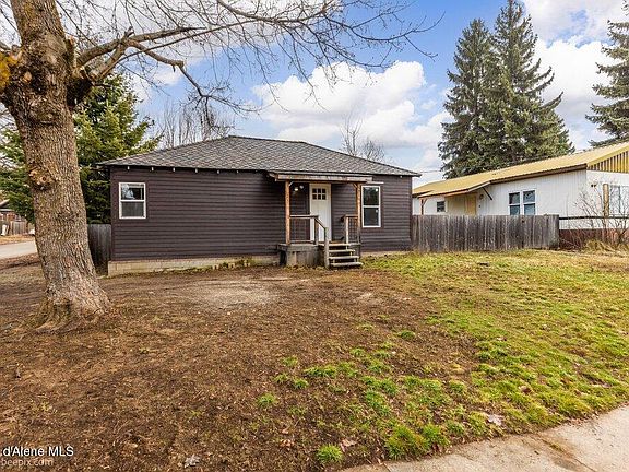 2nd image of 32390 N 2nd Ave