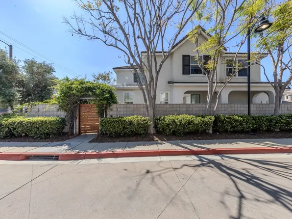 678 Americana Dr, Fullerton, CA 92832