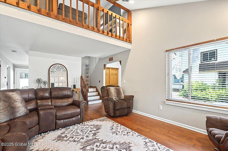4th image of 57 Snowberry Road