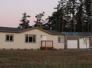 320 W Henni Rd, Oak Harbor, WA 98277