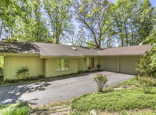 2338 Woodwick Rd, Lancaster, PA 17601