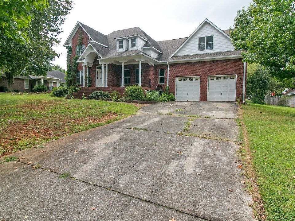 1st image of 102 Sterling Dr