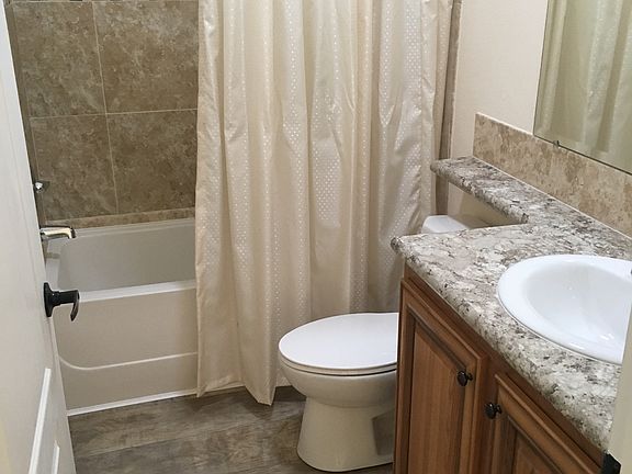 2nd image of 907 Cassia Dr