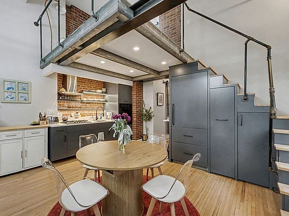 3rd image of 132 Joralemon St APT 2C