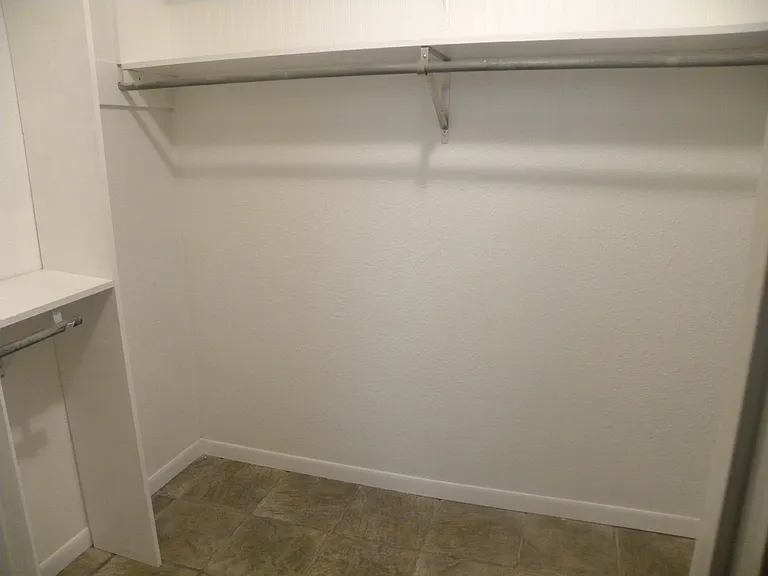 3234 Dunbarton Oak St — Photo 12