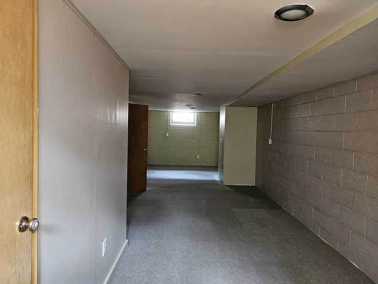 3657 S Taylor Ct — Photo 6
