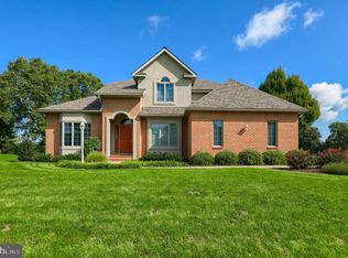 2300 Brighkin Dr, York, PA 17402