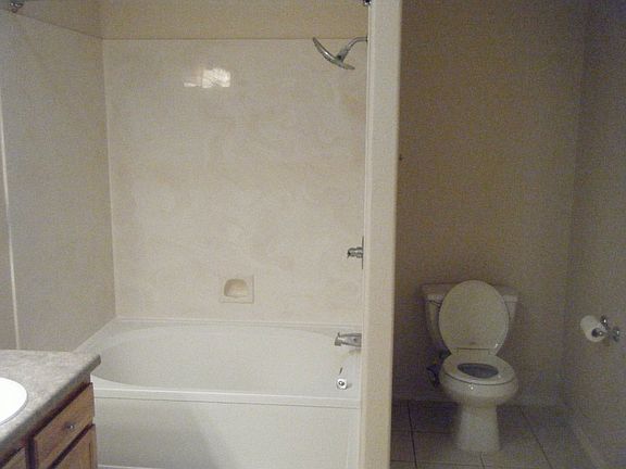 5th image of 1422 Escondido Ct