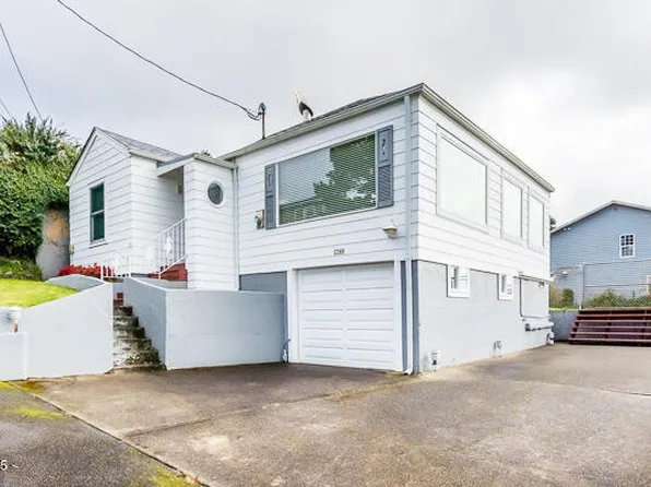 1740 NE 16th St, Lincoln City, OR 97367