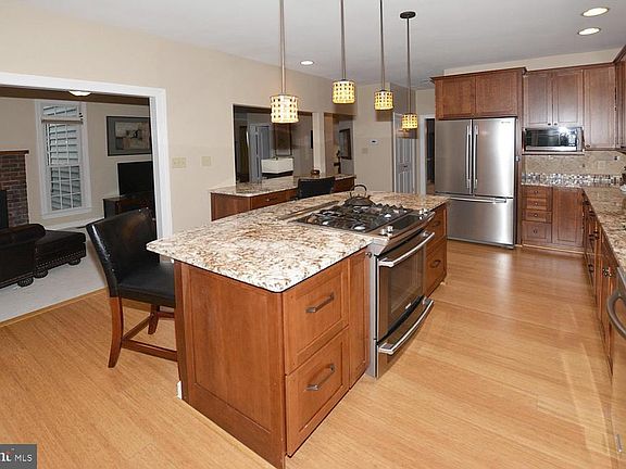 4th image of 14115 Rock Canyon Dr