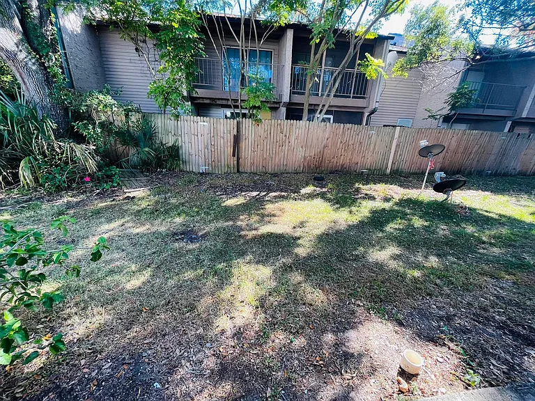 3914 Crayrich Cir — Photo 4