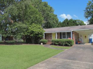 206 Larkin Dr, Greenwood, SC 29646