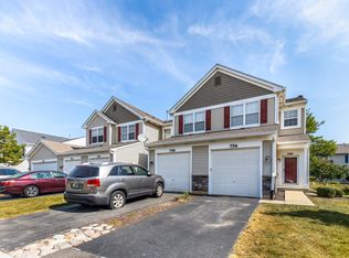756 Woodewind Dr, Naperville, IL 60563